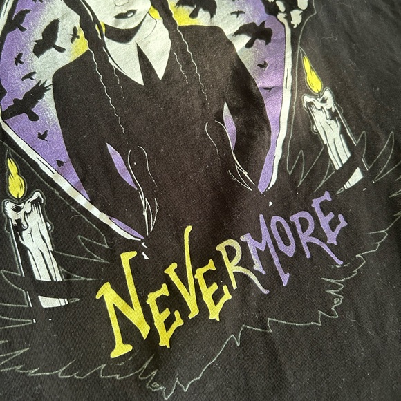 Wednesday T-Shirt 🦇 - Picture 4 of 9